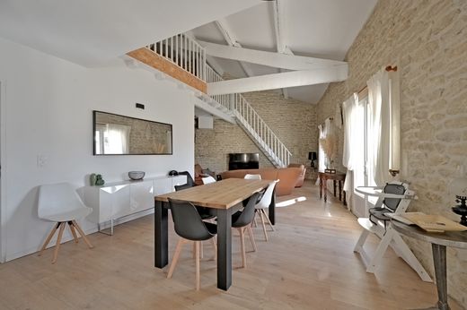 Lüks ev Aubais, Gard