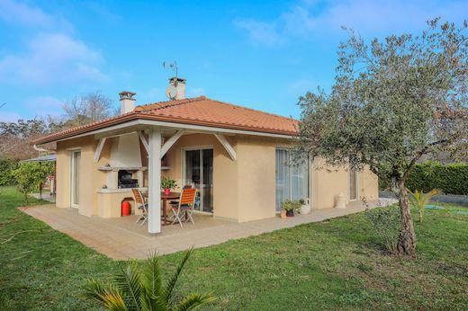 Luxury home in Tarnos, Landes