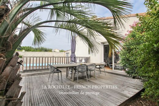 Luxury home in Sainte-Marie-de-Ré, Charente-Maritime