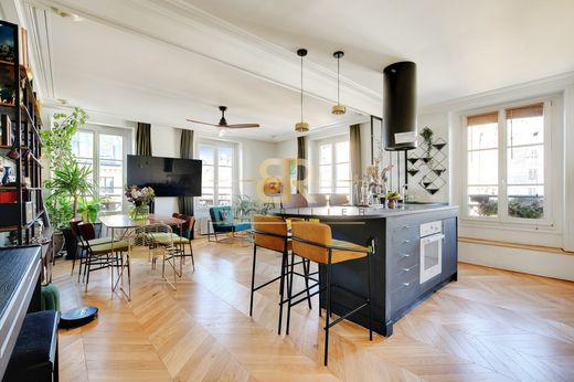 Apartment in Montorgueil, Sentier, Vivienne-Gaillon, Paris