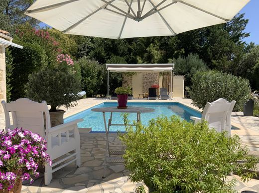 Maison de luxe à Uzès, Gard