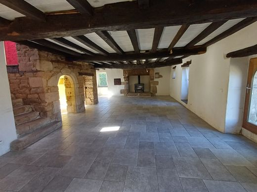 Luxury home in Plouigneau, Finistère