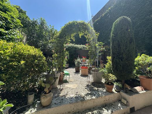 Luxury home in Vauvert, Gard