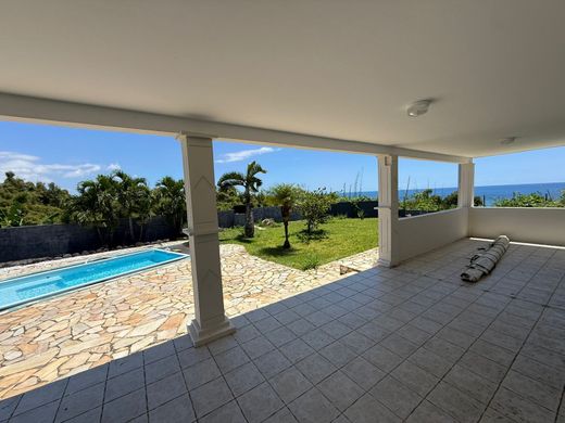 Luxury home in Saint-Benoît, Réunion