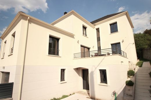 Luxus-Haus in Chennevières-sur-Marne, Val-de-Marne