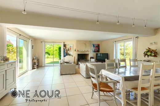 Luxury home in Joigny, Yonne