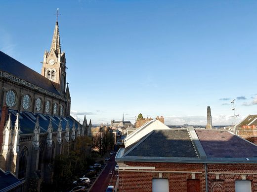 Amiens, Sommeの高級住宅