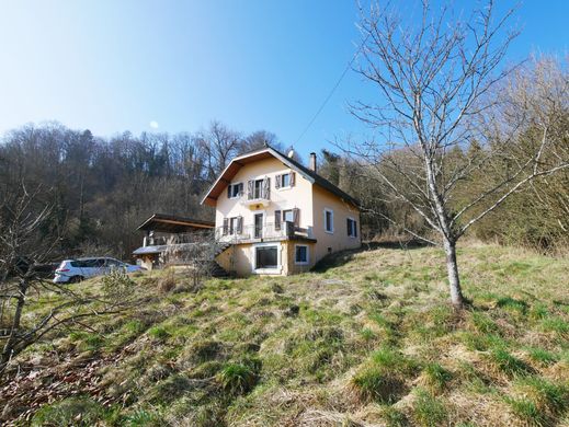 Luxury home in Lovagny, Haute-Savoie