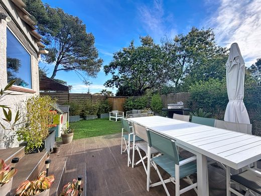 Luxus-Haus in Fréjus, Var