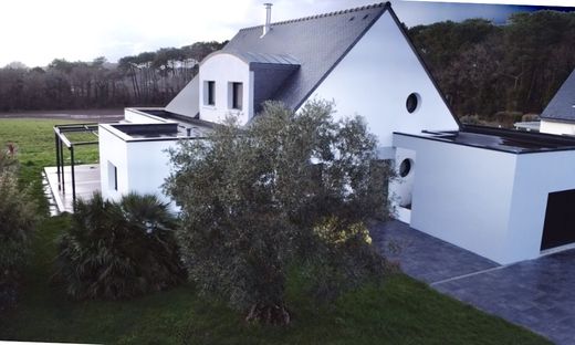 Luxury home in Ploemeur, Morbihan