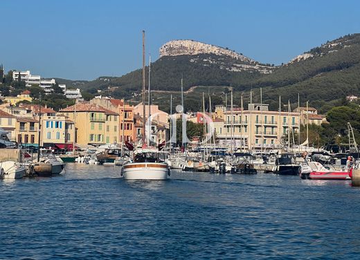 دوبلكس ﻓﻲ Cassis, Bouches-du-Rhône