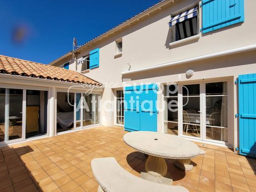 빌라 / La Palmyre, Charente-Maritime