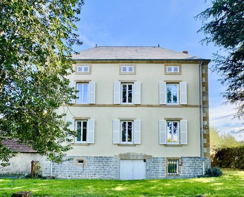 Digoin, Saône-et-Loireの高級住宅