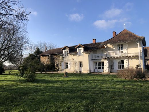 Luxury home in Le Vigen, Haute-Vienne