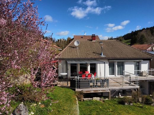 Элитный дом, Les Hôpitaux-Neufs, Doubs