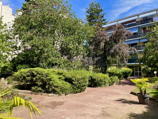Piso / Apartamento en Neuilly-sur-Seine, Altos de Sena