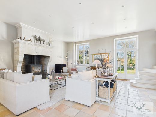 Πολυτελή κατοικία σε Senlis, Oise