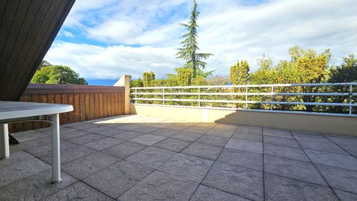Apartment in Ferney-Voltaire, Ain