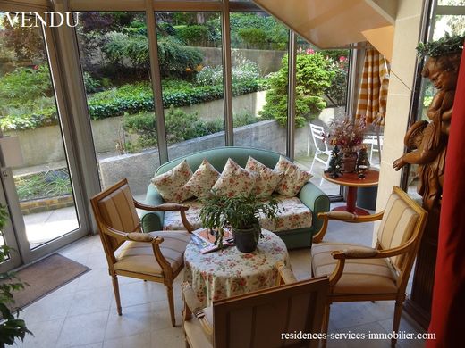 Apartment / Etagenwohnung in Motte-Picquet, Commerce, Necker, Paris