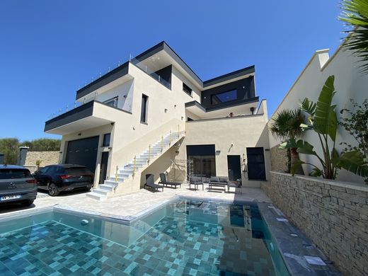 Luxus-Haus in Privas, Ardèche