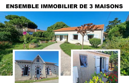 Πολυτελή κατοικία σε Meschers-sur-Gironde, Charente-Maritime