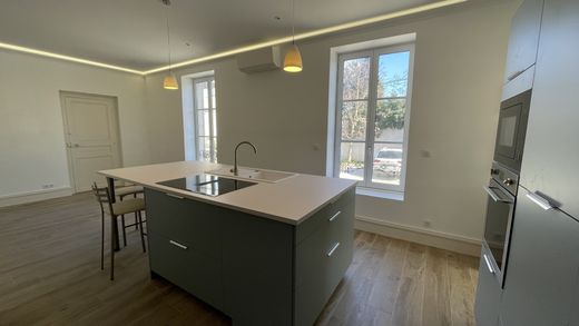 Apartment in Beaune, Cote d'Or