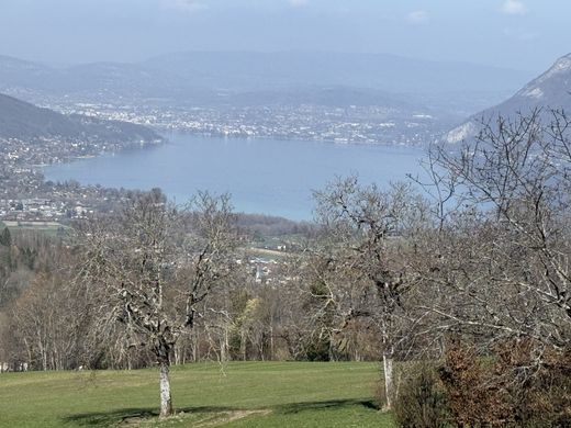 Maison de luxe à Saint-Eustache, Haute-Savoie