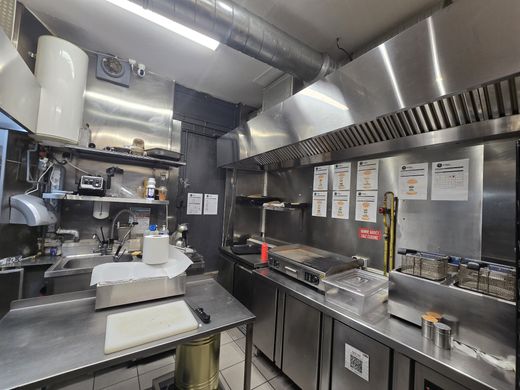 Элитный дом, Montmartre, Abbesses, Grandes-Carrières, Paris