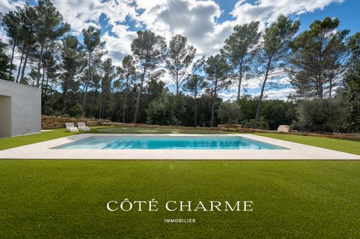 Villa à Trets, Bouches-du-Rhône