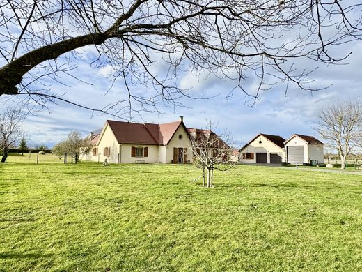 Casa de luxo - Saint-Pourçain-sur-Sioule, Allier