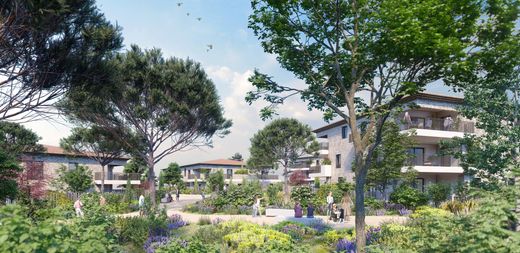 Éguilles, Bouches-du-Rhôneのアパートメント