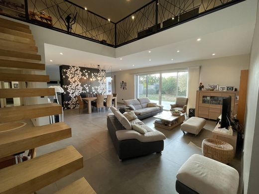 Πολυτελή κατοικία σε Cazilhac, Aude