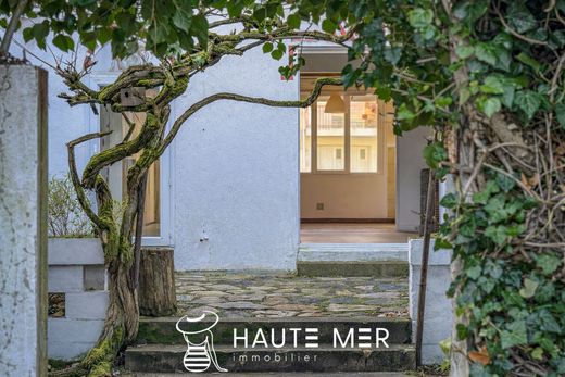 Luxury home in Les Sables-d'Olonne, Vendée