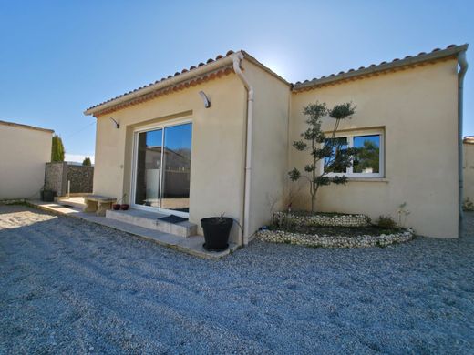 Luxury home in Cabrières-d'Avignon, Vaucluse