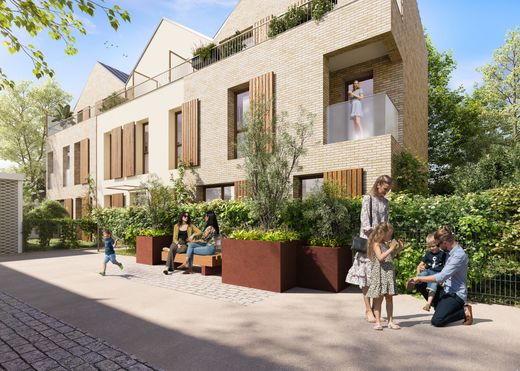 Apartment / Etagenwohnung in Cachan, Val-de-Marne