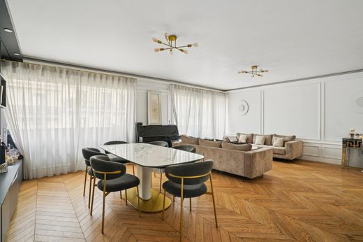 ﺷﻘﺔ ﻓﻲ Monceau, Courcelles, Ternes, Paris