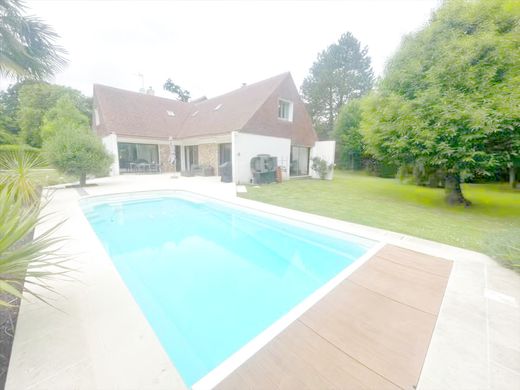 Luxury home in Mathieu, Calvados