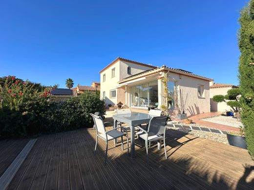 Luxury home in Latour-Bas-Elne, Pyrénées-Orientales