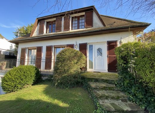 Casa de lujo en Champigny-sur-Marne, Valle de Marne