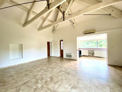 Apartment / Etagenwohnung in La Ciotat, Bouches-du-Rhône