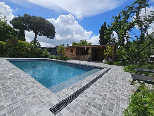 Элитный дом, Caudéran, Gironde