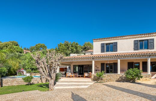 Villa in Bormes-les-Mimosas, Var