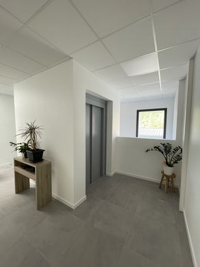 Oficina en Guilherand-Granges, Ardeche