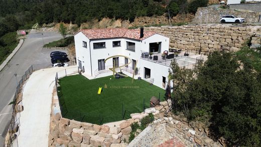 Villa in Saint-Jean-du-Pin, Gard