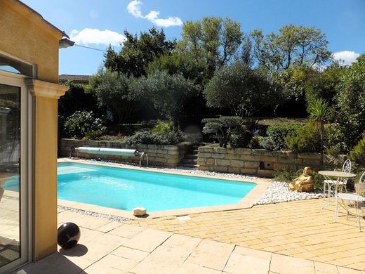 ﻓﻴﻼ ﻓﻲ Vauvert, Gard