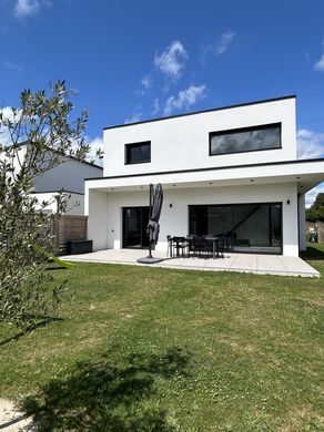 Casa di lusso a Saint-Sylvain-d'Anjou, Maine-et-Loire