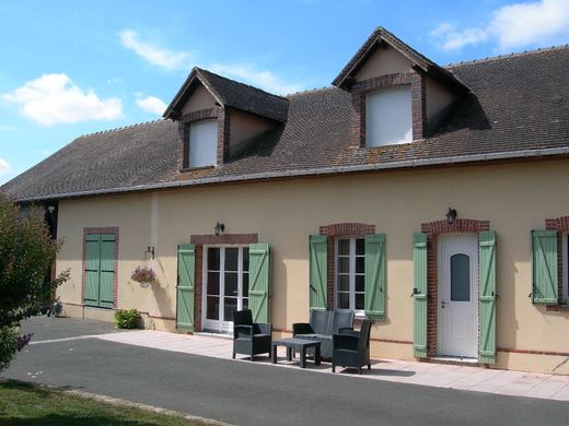 Luxury home in Thivars, Eure-et-Loir