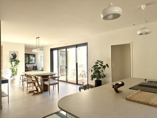 Villa in Nîmes, Gard