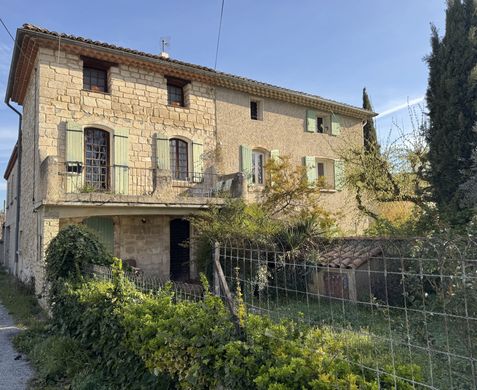 Luxe woning in Pernes-les-Fontaines, Vaucluse