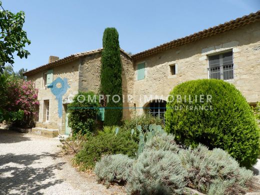 Maison de luxe à Boulbon, Bouches-du-Rhône